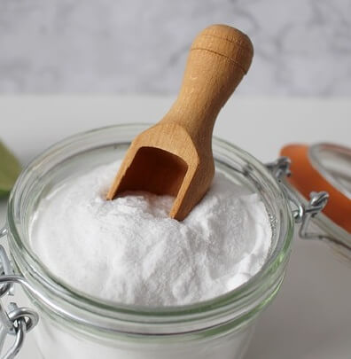 Baking soda to clean glass kettle